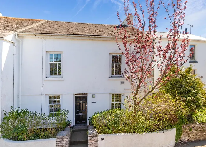 Hortus House - Regency Style Apartment With Attached Parking